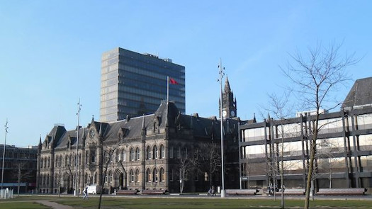 Middlesbrough town hall and civic centre (Credit: Francis Hannaway / Wikimedia Commons)