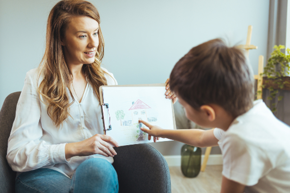 Photo: Dragana Gordic/Adobe Stock|Danikprihodko/Pexels||